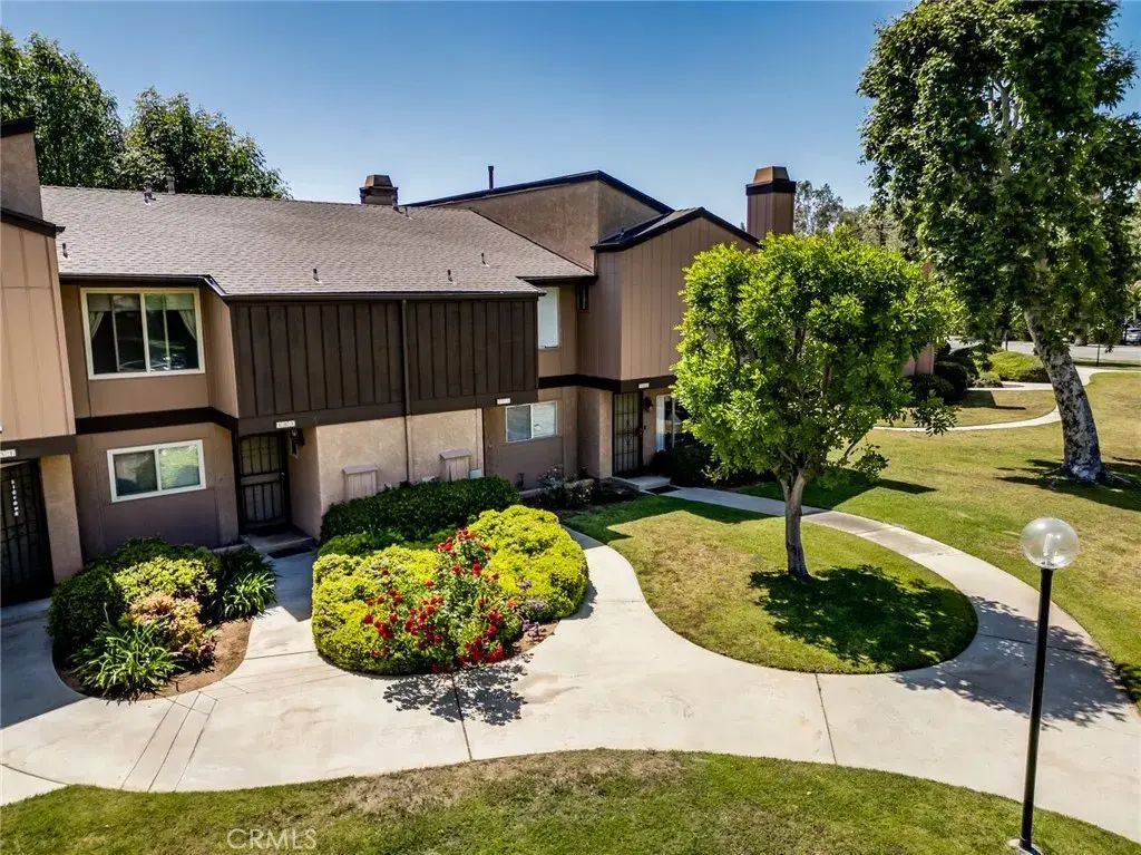 161 N Center Place, Redlands