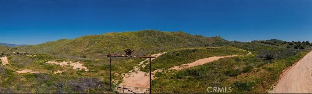 1 Dawson Canyon Rd, Lake Mathews