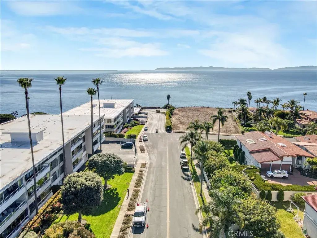 32700 Coastsite Drive 102, Rancho Palos Verdes