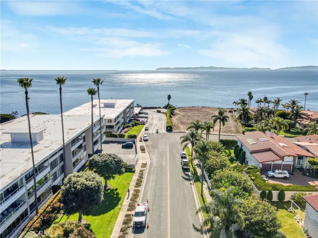 32700 Coastsite Drive 102, Rancho Palos Verdes