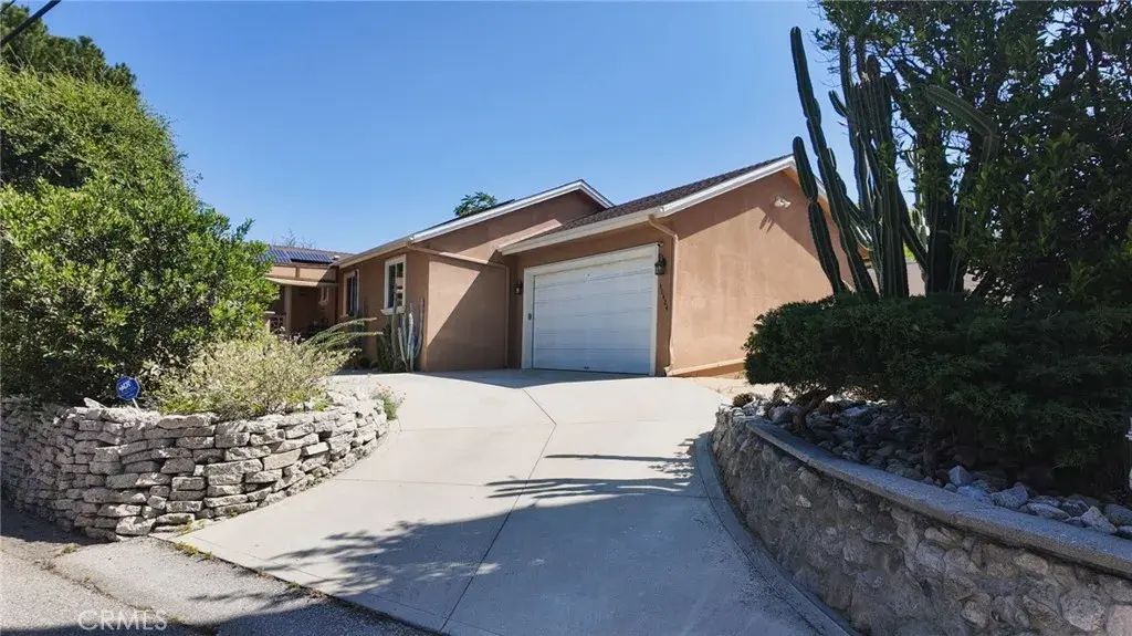 10424 Tujunga Canyon, Tujunga