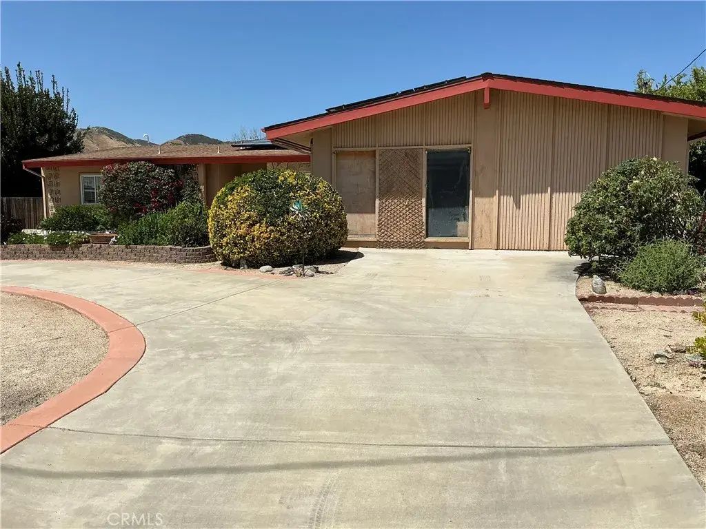 11735 Peach Tree, Yucaipa