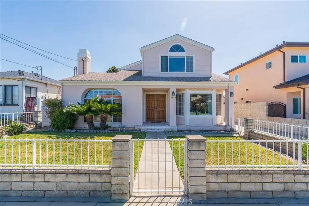 16022 S Dalton, Gardena