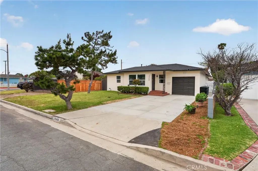 10563 Bluefield, Whittier