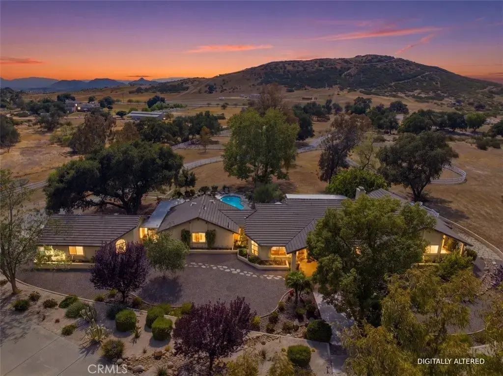 34575 Sycamore Springs, Hemet