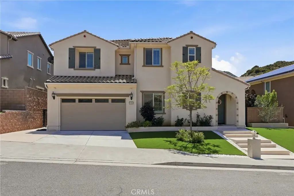 24364 W Clear Creek, West Hills