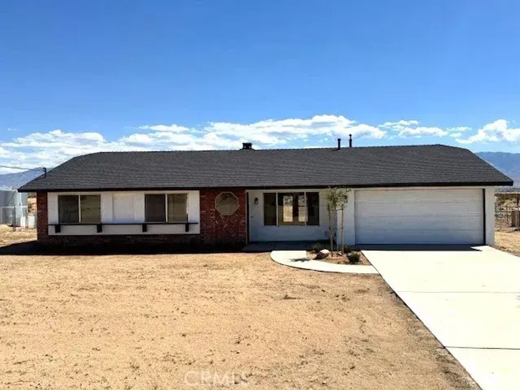 36749 Esaw, Lucerne Valley