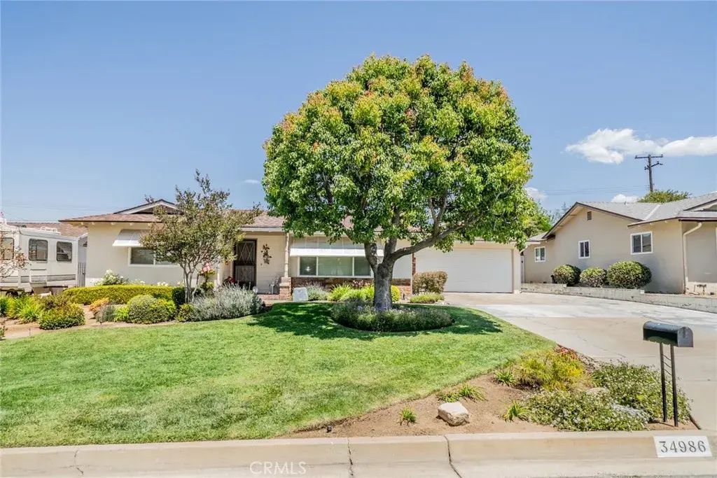 34986 Comberton, Yucaipa