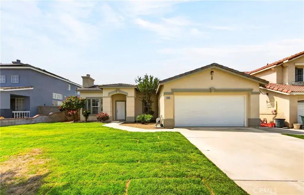 15165 Beartree St, Fontana