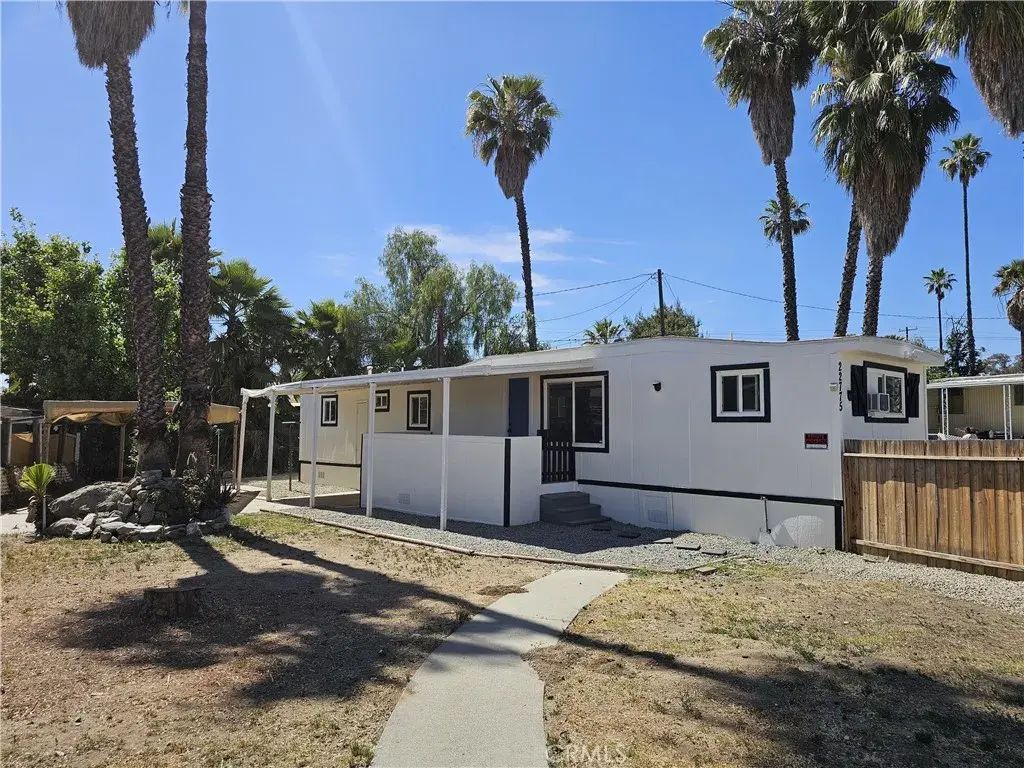 22775 Raymond, Perris