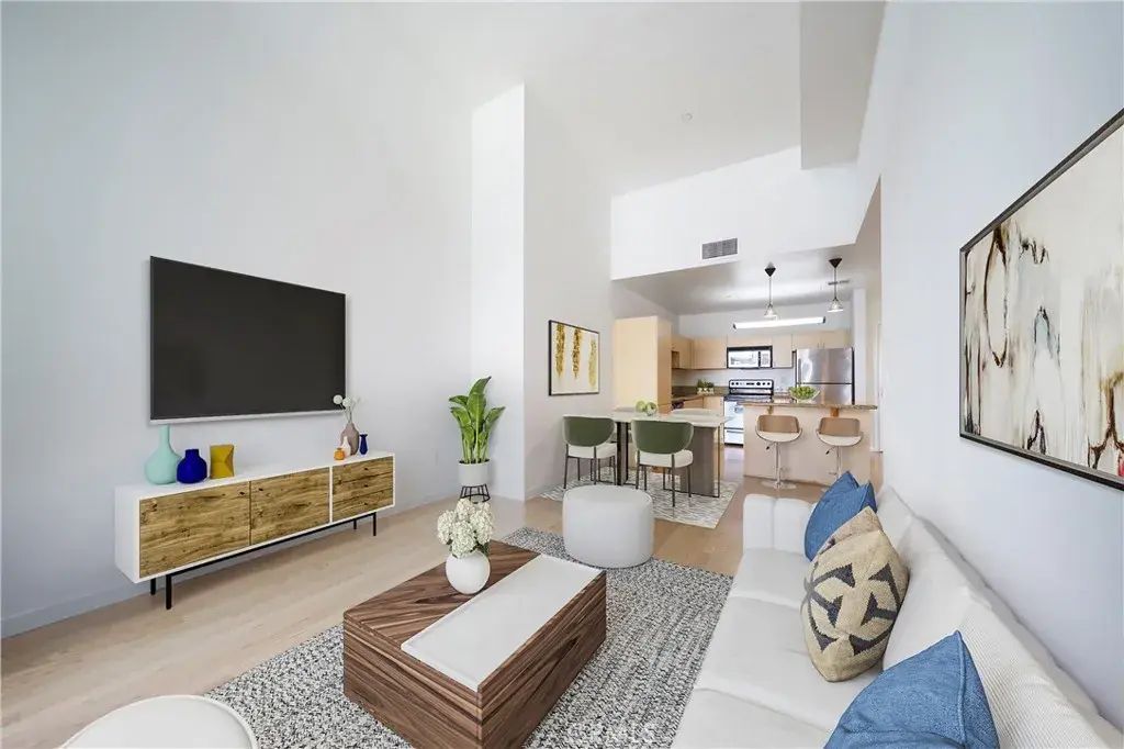 630 W 6th 616, Los Angeles