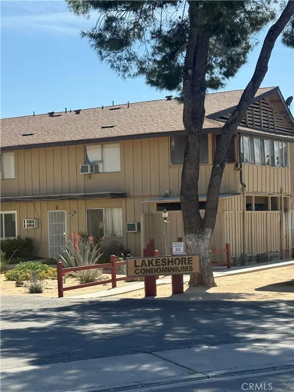 21301 Lake Shore 8, California City