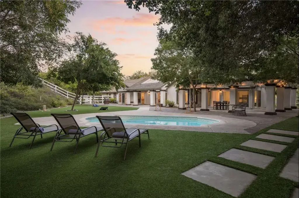 46245 Buenos Campos Dr, Temecula