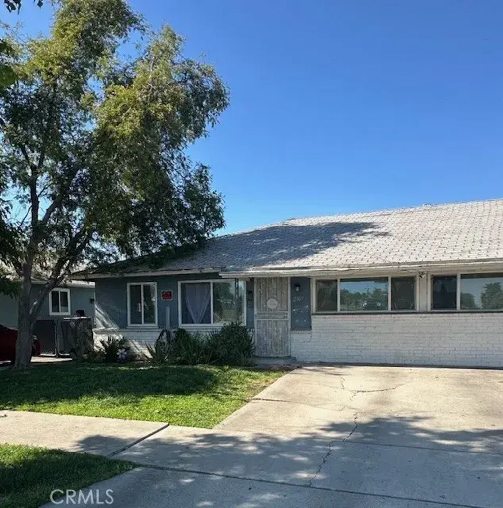 2305 E Shields, Fresno