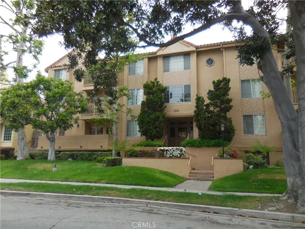 1616 S Barrington Avenue 107, Los Angeles
