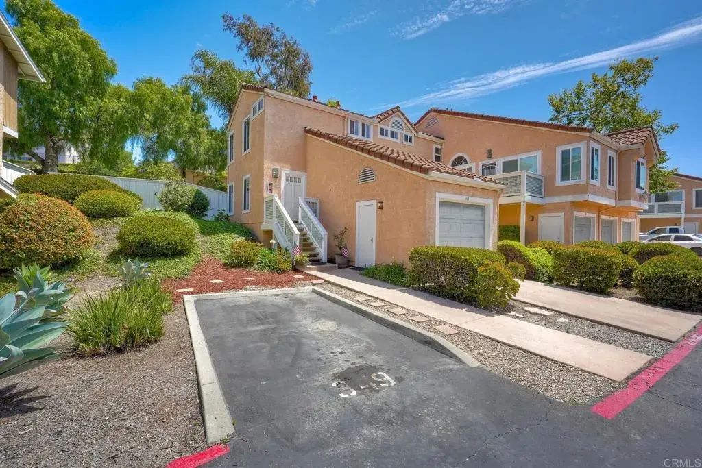 722 Buena Tierra Way 365, Oceanside