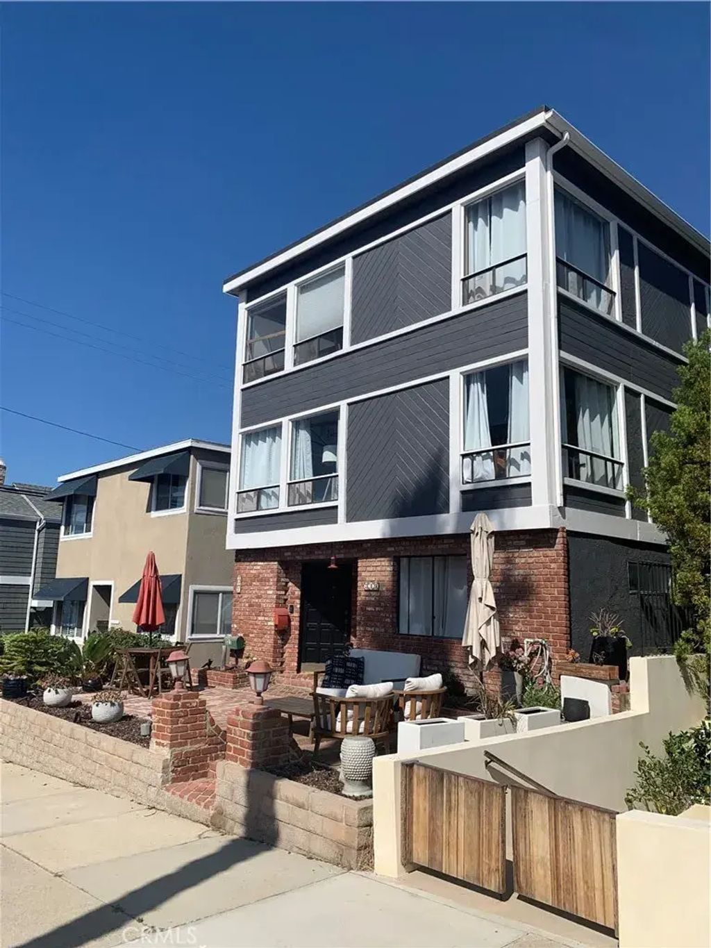 321 30th Street, Manhattan Beach