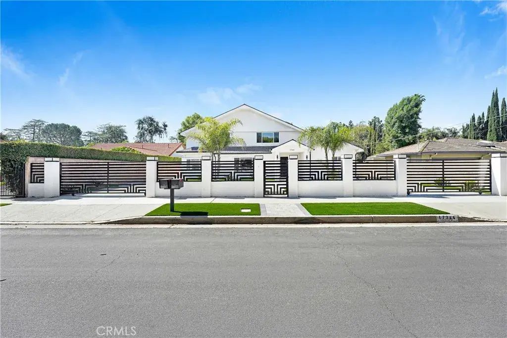 17344 Napa Street, Sherwood Forest