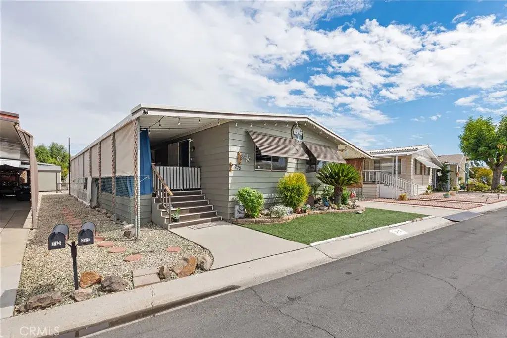 27601 Sun City 272, Menifee