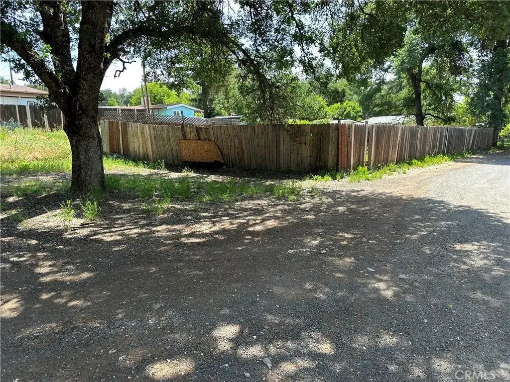 15225 Highland, Clearlake