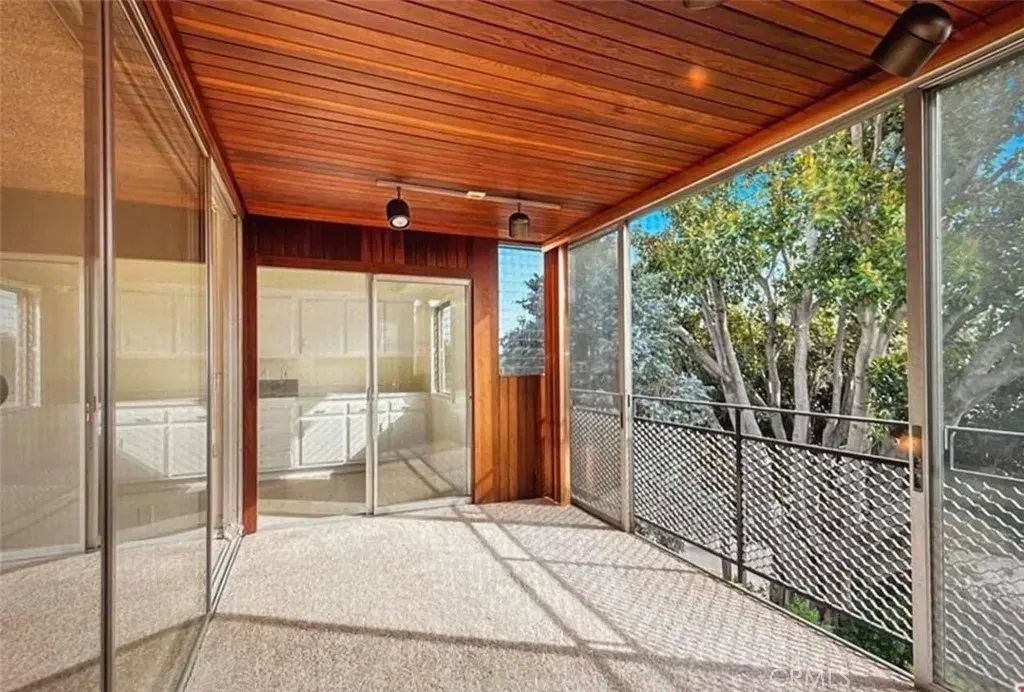 289 S Barrington Avenue A311, Los Angeles