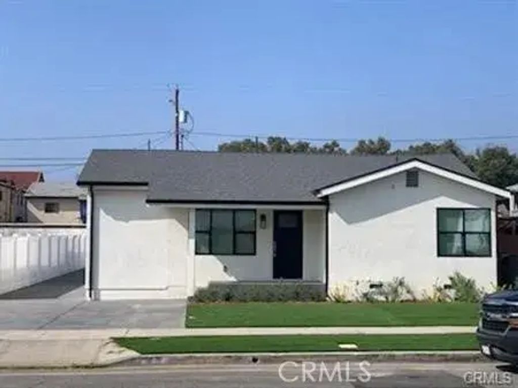 523 N Lomita Street, Burbank