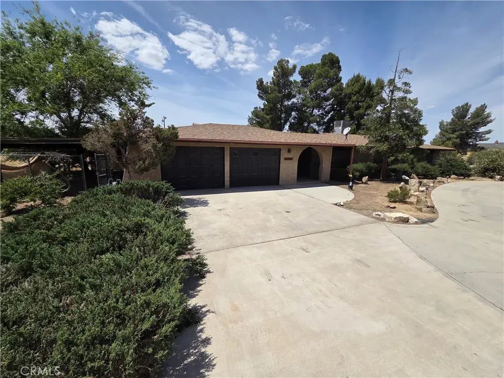 19145 Tomahawk, Apple Valley