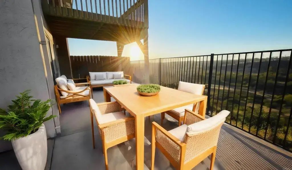 8994 Capcano Rd, Mira Mesa