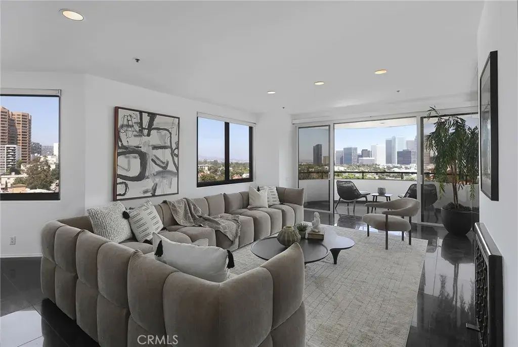 10560 Wilshire Boulevard 906, Los Angeles