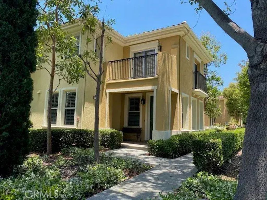 215 Groveland, Irvine