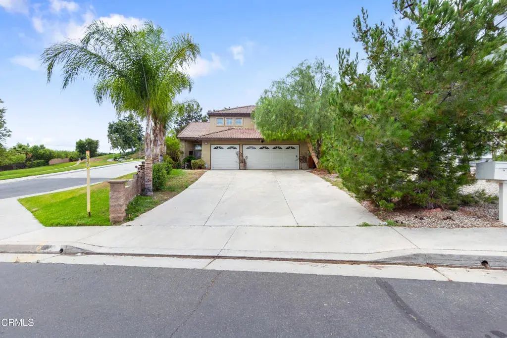 620 Avondale Drive, Corona