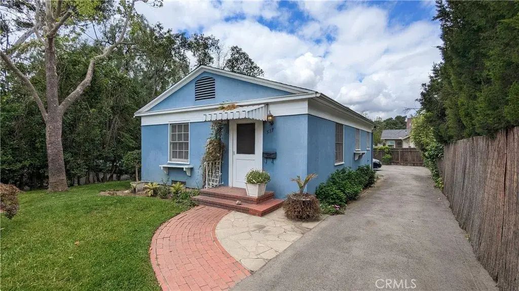 537 Yale Avenue, Claremont