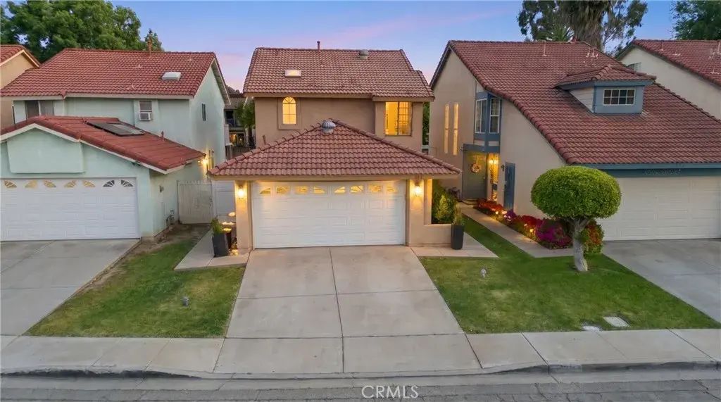 700 W Almond Street, Compton