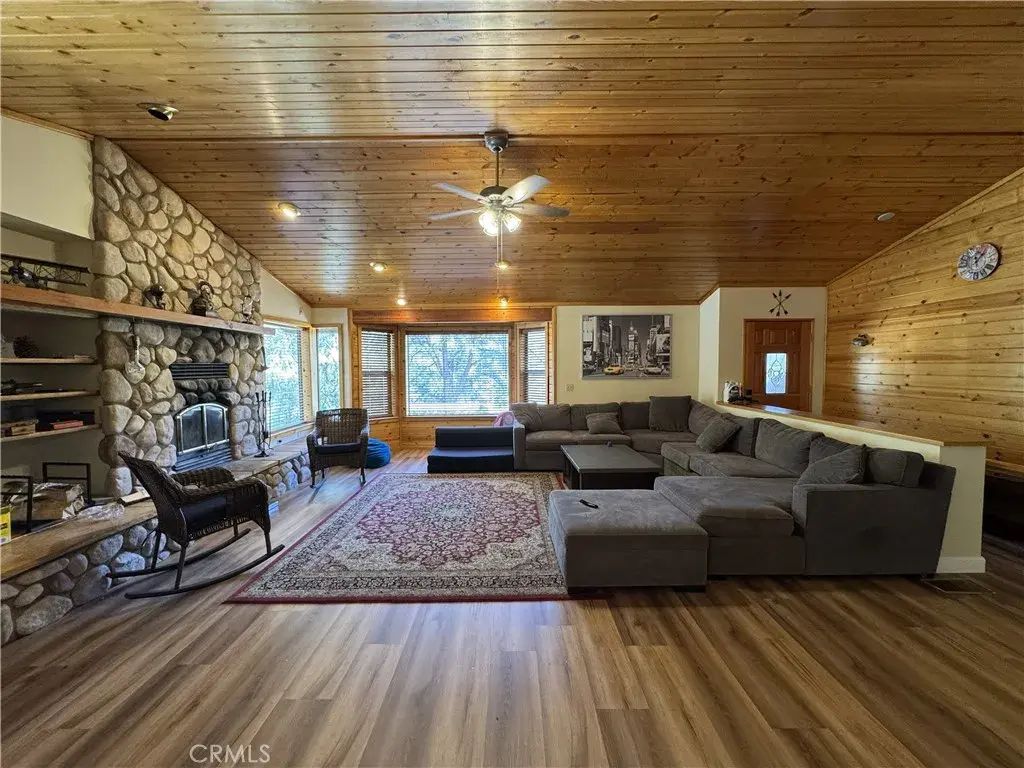16812 Sandalwood, Pine Mountain Club