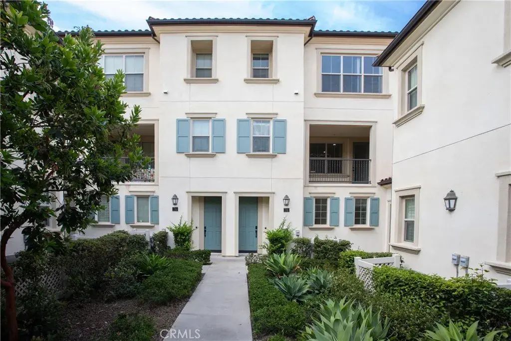 76 Capricorn, Irvine