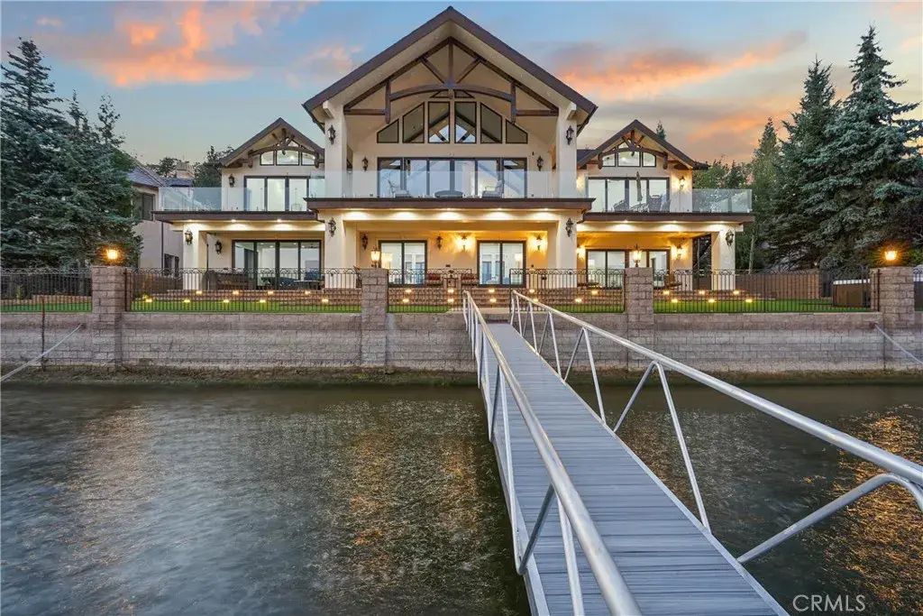 39055 N Shore Drive, Fawnskin
