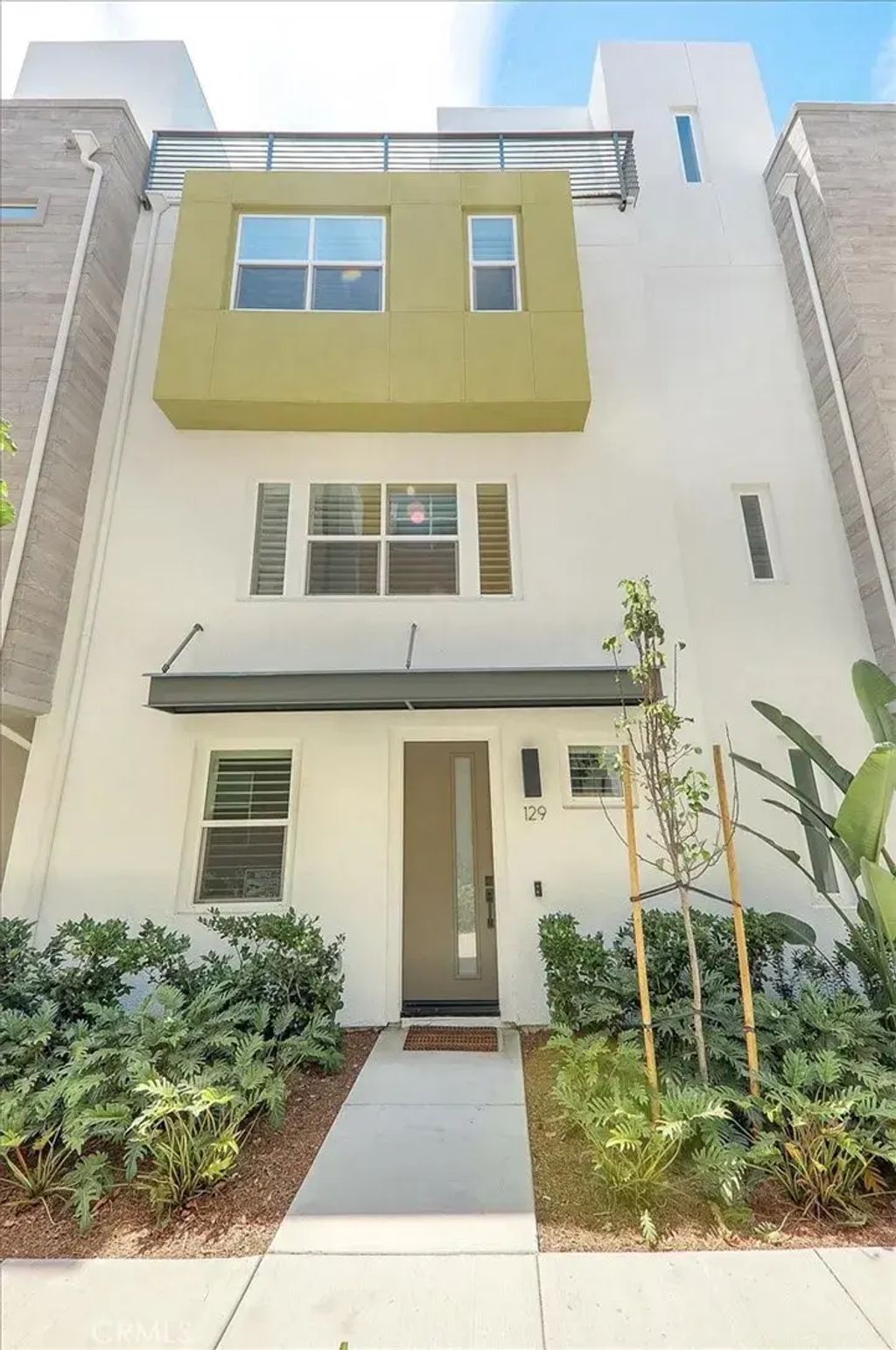 987 E Mason Lane 129, Anaheim