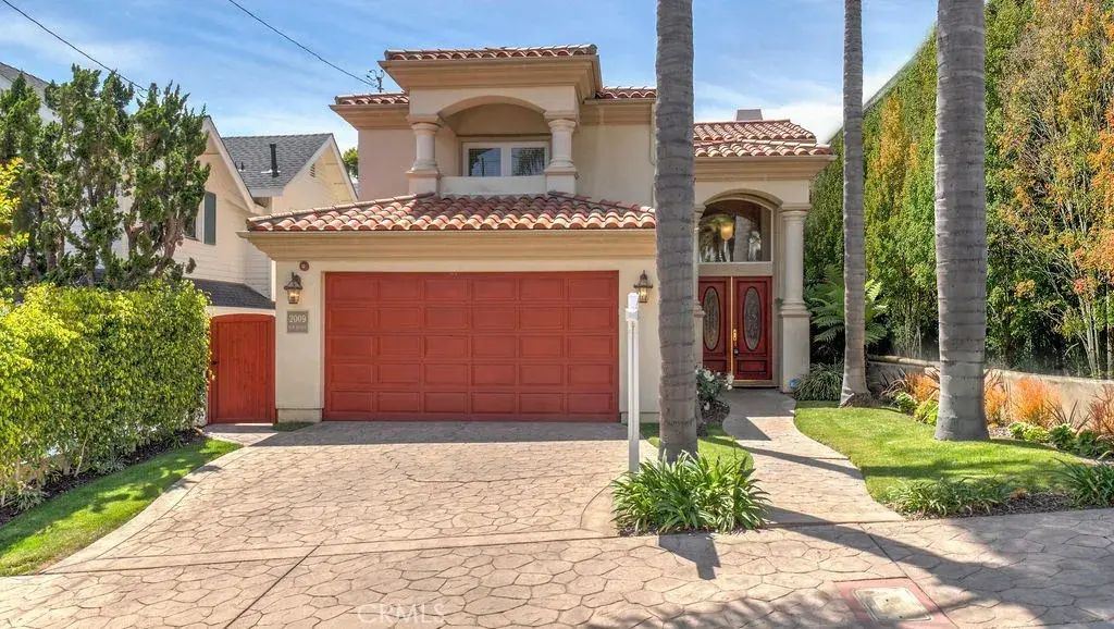 2009 Elm Avenue, Manhattan Beach