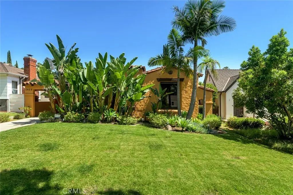 1428 Thompson, Glendale
