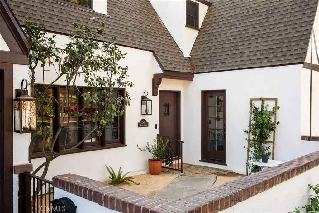 1578 Morada Place, Altadena