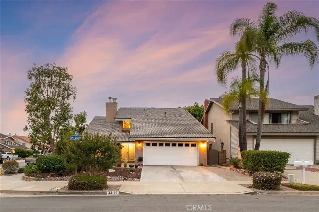 22191 Crane, Lake Forest