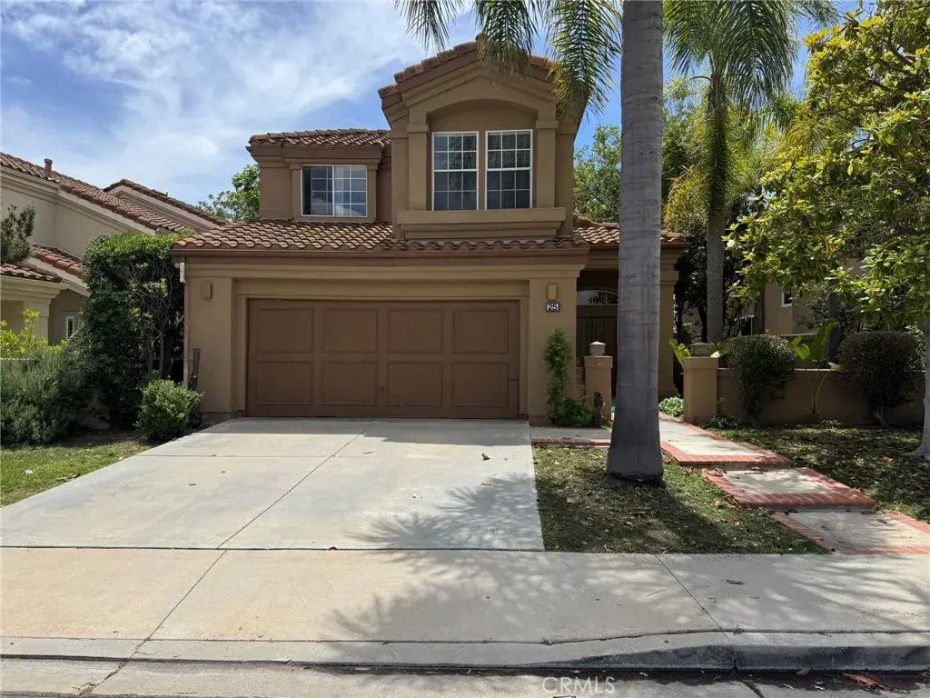 25 Alexandria, Irvine