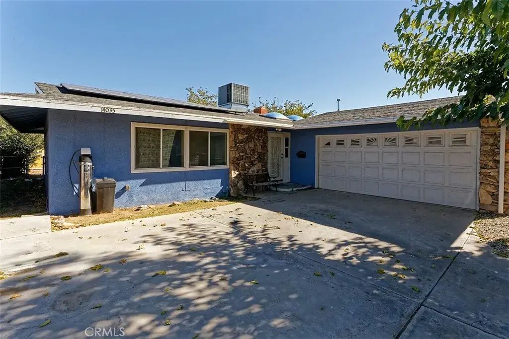14035 Wimbleton Drive, Victorville
