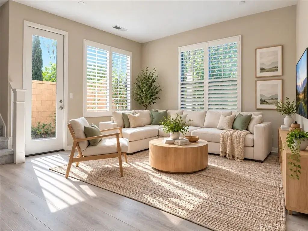 105 Outwest, Irvine