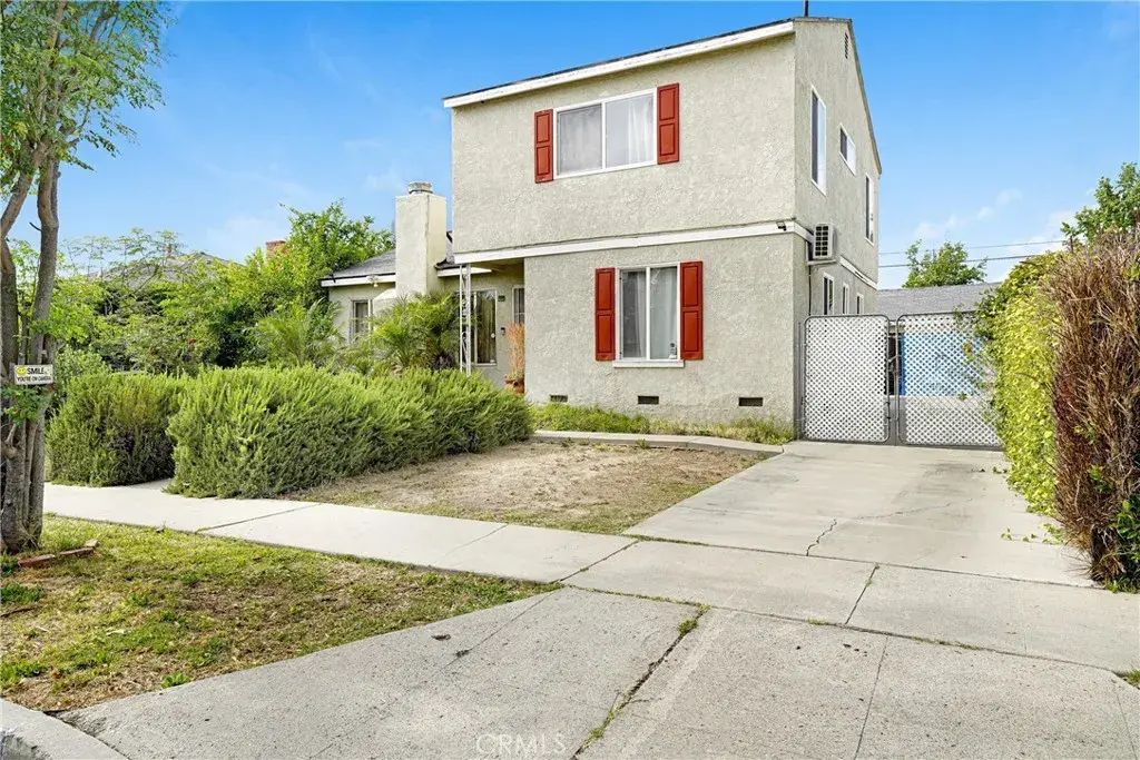 19549 Schoolcraft, Reseda