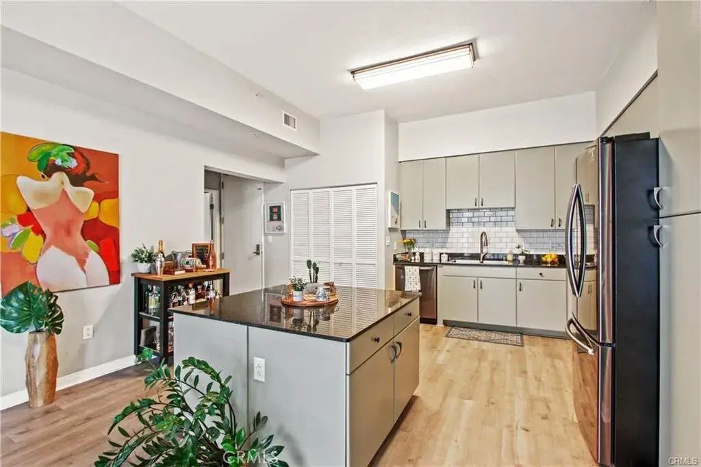 488 E Ocean Boulevard 404, Long Beach