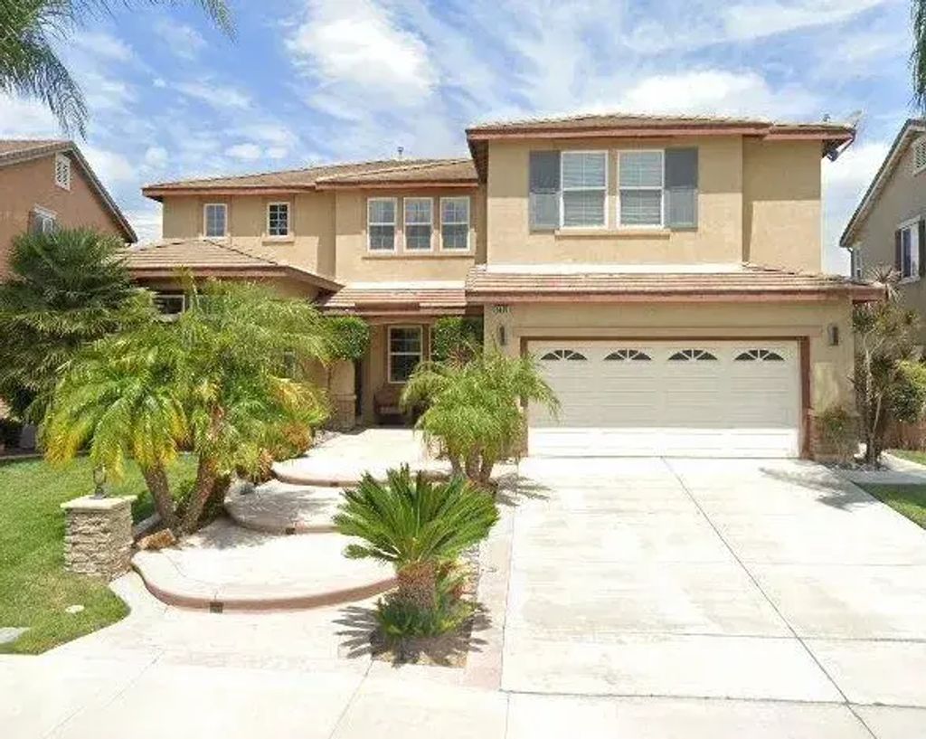 6620 Canter Cove Court, Eastvale