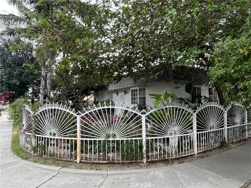 11266 Cornish, Lynwood