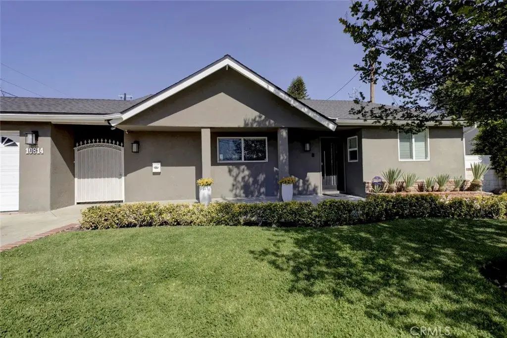 10814 Encino, Granada Hills