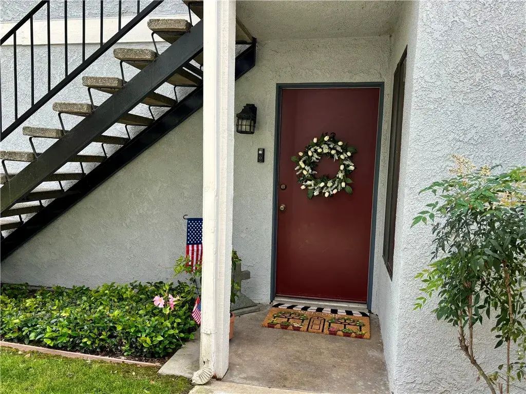 5165 Walnut Avenue 13, Chino